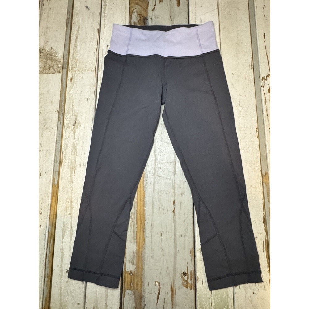 Lululemon Size 4 Power Pose Crop Gray Lilac thick luon purple yoga Leggings